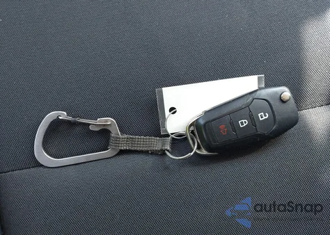 2022 Ford Maverick Xl z USA, uszkodzony, nr VIN 3FTTW8E96NRB00399